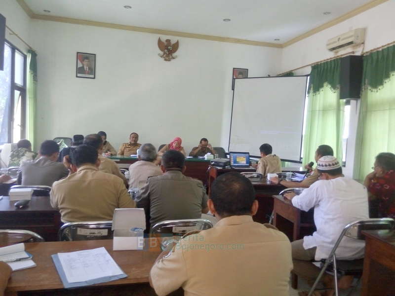 Hari Ini Dinas Koperasi Bahas Penataan PKL Alun-Alun