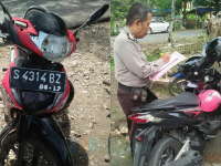 Vario Tubruk Supra X, 3 Orang Luka Luka