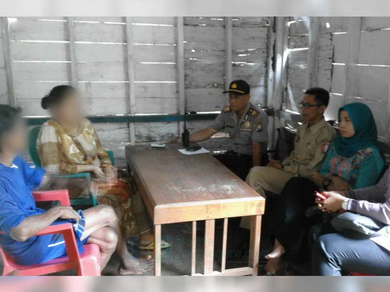 Hindari Amuk Warga Terhadap Pasangan Kumpul Kebo, Polisi Lakukan Mediasi