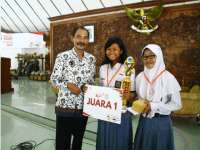 Rangsang Pelajar Melek Potensi Bojonegoro, Mahasiswa Airlangga Gelar Lomba Esai