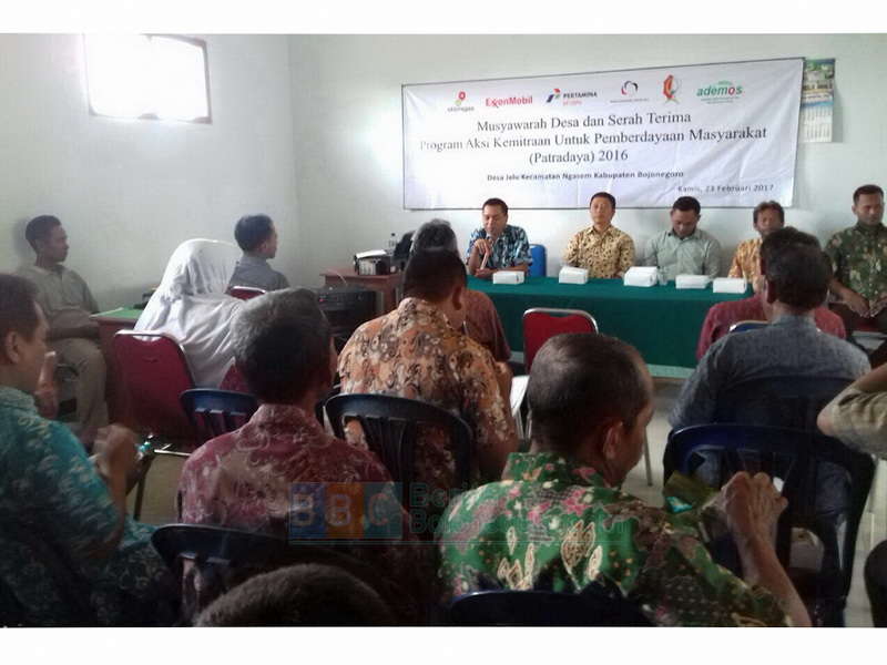 EMCL Serahkan Bantuan Pembangunan Infrastruktur di Kecamatan Ngasem
