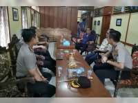 Kapolres Berkunjung ke Kediaman Mensesneg di Tambakrejo