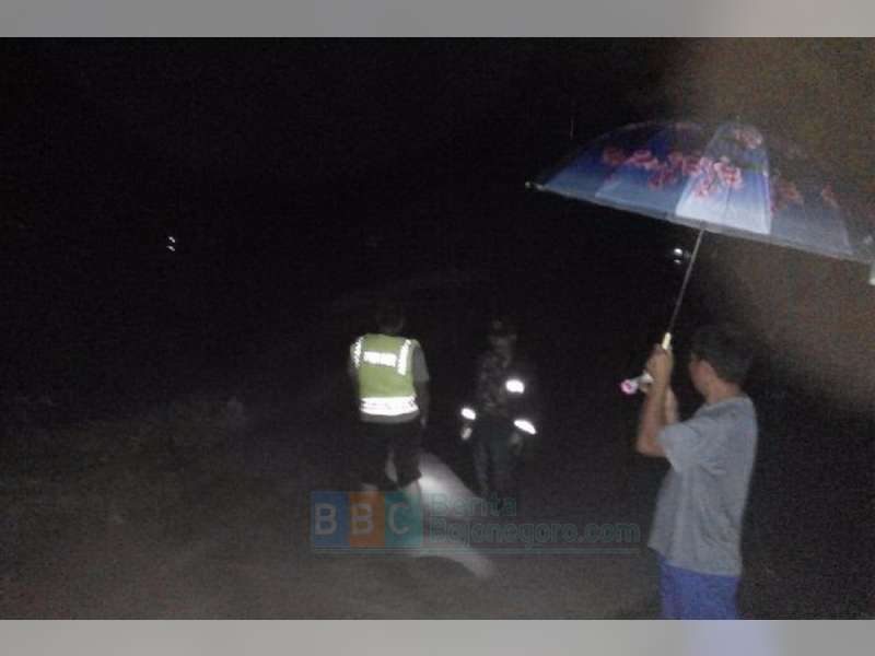 27 Rumah Diterjang Banjir Luapan Sungai di Gondang