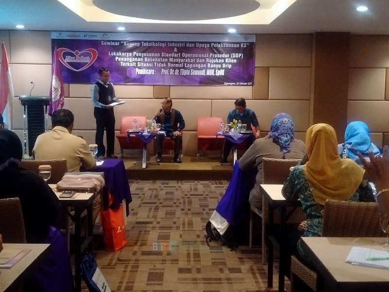 STIKes ICsada Bersama EMCL Gelar Semiloka Kesehatan Masyarakat