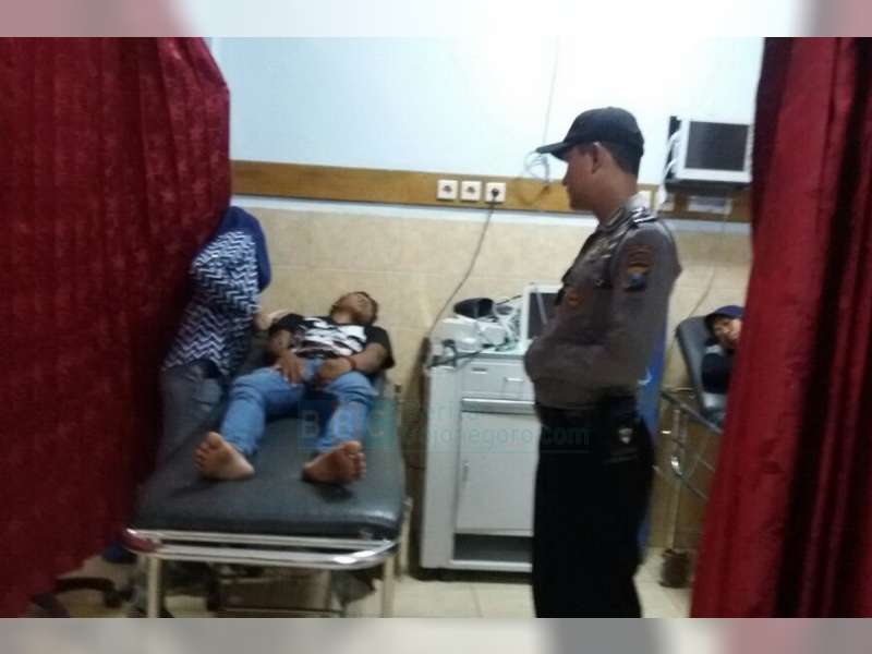 4 Kendaraan Terlibat Tabrakan Beruntun di Sumberrejo