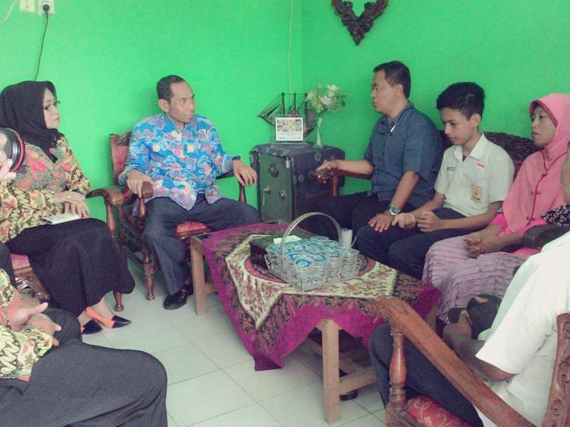 Kuswiyanto Jemput dan Antar Siswa Putus Sekolah Kembali Bersekolah