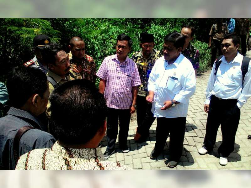 Kuswiyanto Apresiasi Kerjasama Masyarakat Hutan dengan Perhutani Tanam Sengon&nbsp;