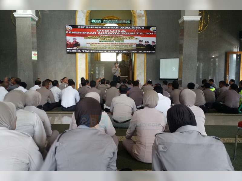 Kapolres Minta Anggota Sosialisasikan Penerimaan Anggota Polri pada Masyarakat