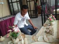 Meski Mahal, Batu Mamer Tetap Banyak Peminat