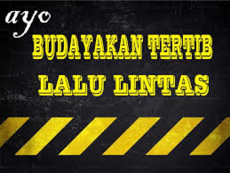 Warung Milik Warga Kedungadem Ditabrak Pikap di Pagi Buta
