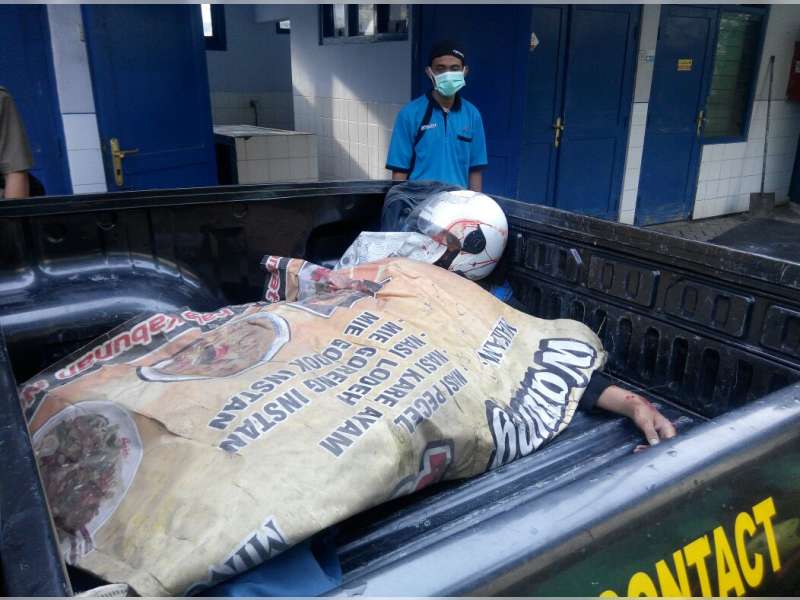 Pelajar Tewas Usai Tabrak Truk di Jalan Raya Balen