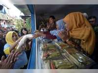 Dinsos Berencana Bangun 10 E Warung