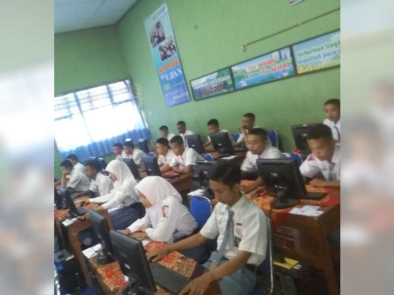 Server UNBK di SMKN 4 Kepohbaru Macet 10 Menit
