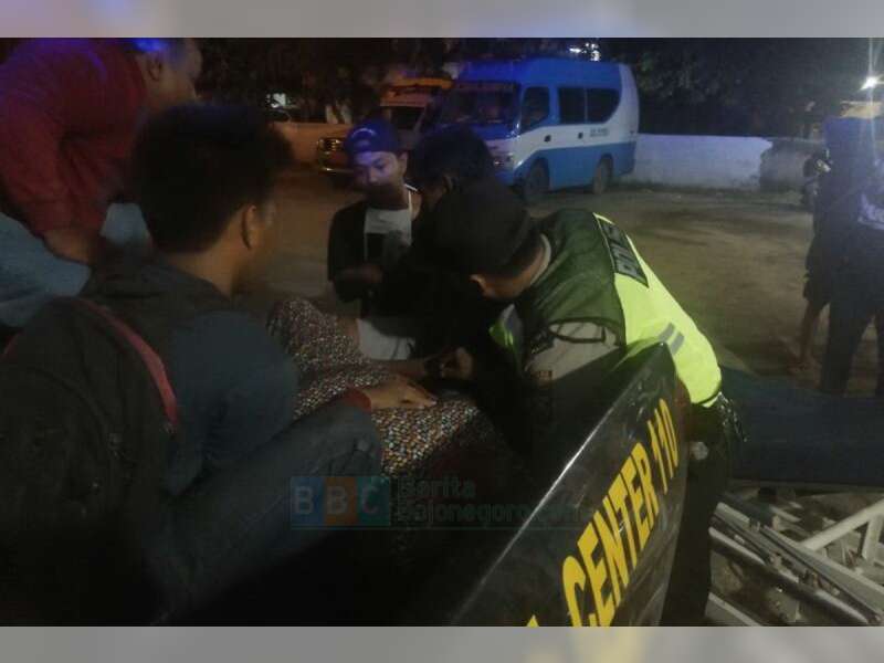 GL Max Tabrak Shogun di Purwosari, Pengendara Shogun Dilarikan ke Rumah Sakit