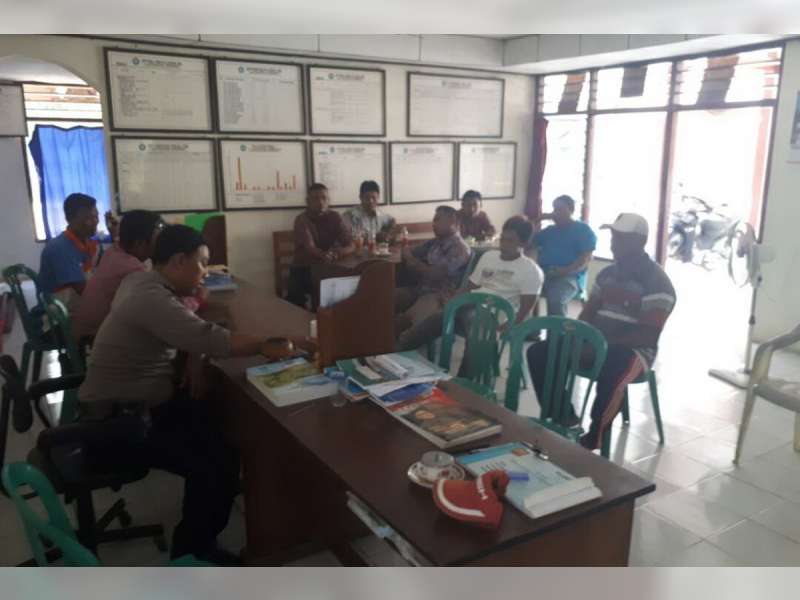 Tidak Terima Karena Istrinya Berciuman Dengan Lelaki Lain, Polisi Bertindak Mendamaikan