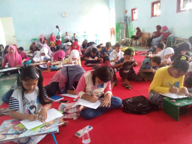 47 Siswa Ikuti Lomba Menulis Cerita Pekan Buku Kampung Ilmu