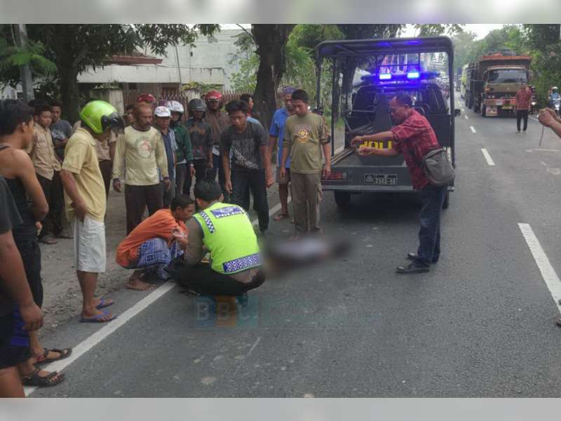 Seorang ABG di Baureno Tewas Setelah Motornya Terjatuh dan Terlindas Truk