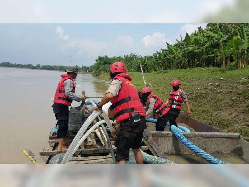 Polres Bojonegoro Gelar Operasi Gabungan Tertibkan Tambang Pasir Mekanik