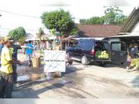 Warga Gayam Kembali Blokir Jalan, Yang Tak Kunjung Diperbaiki Pihak Kontraktor