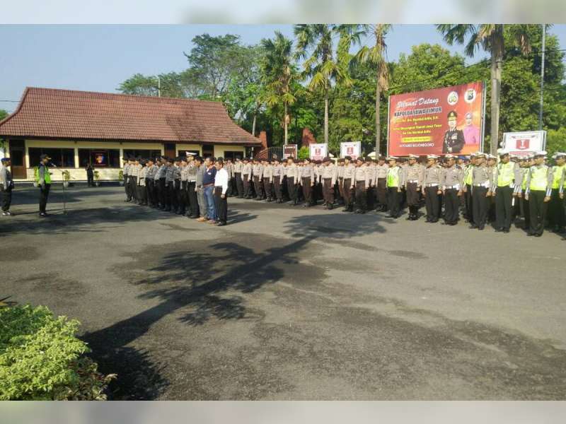 Kapolres Bojonegoro Pimpin Apel Siaga Satu, Peringatan May Day