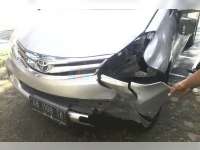 Diduga Mengantuk, Sopir Avanza Tabrak 3 Motor dan 1 Sepeda Pancal, 1 orang Meninggal Dunia