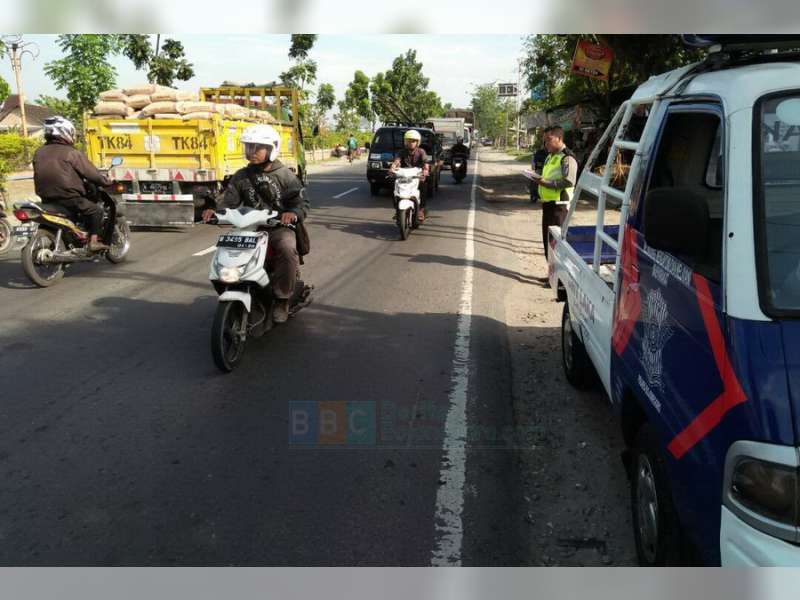 Ditabrak Pemotor di Pertigaan Kalianyar, Pengayuh Sepeda Pancal Masuk Rumah Sakit