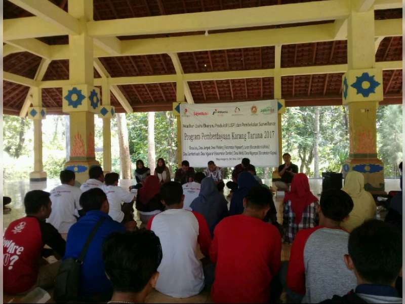 Karang Taruna Binaan Ademos Belajar UEB di Kahyangan Api