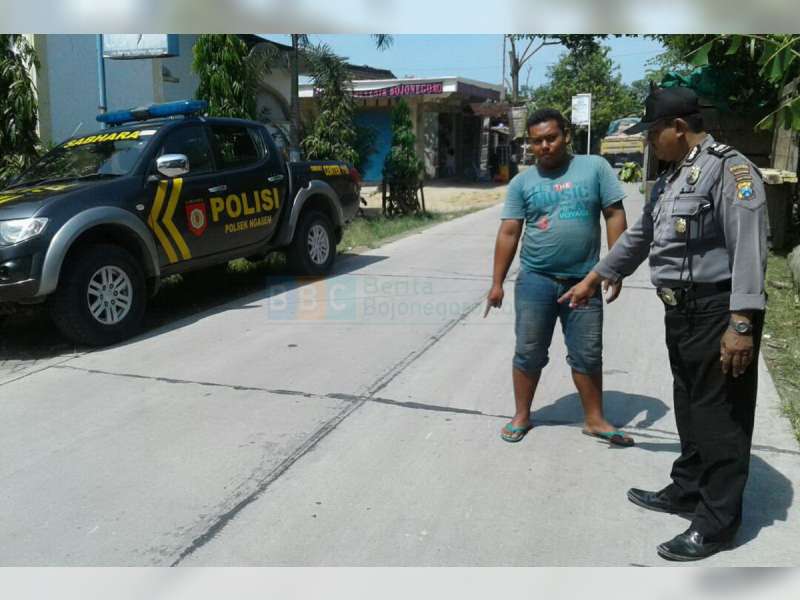 Kurang Waspada Saat Menyeberang, Yamaha Mio Ditabrak Honda Beat di Ngasem