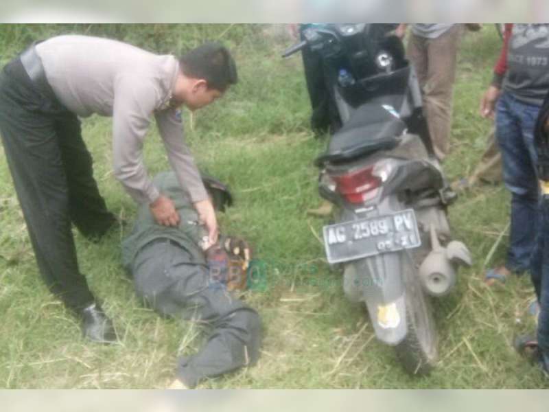 Seorang Pemotor Warga Kediri, Ditemukan Meninggal Dunia di Pinggir Jalan Gondang