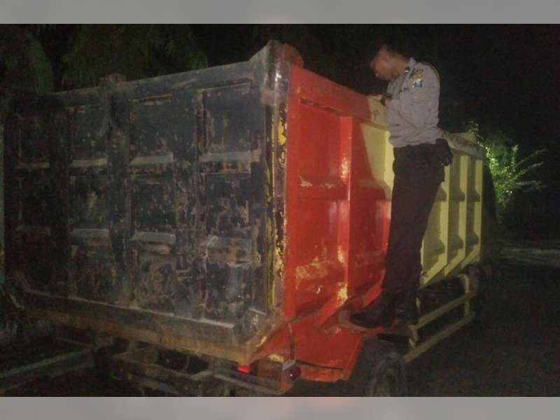 Polisi Amankan Dump Truk Bermuatan Pupuk Bersubsidi di Sekar