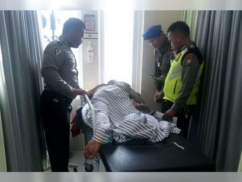 Diduga Mengantuk, Satria Seruduk Isuzu Elf di Kalitidu, Pengendara Luka-Luka