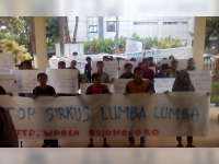 Forum Peduli Satwa Bojonegoro Gelar Aksi Tolak Hiburan Lumba &ndash; lumba