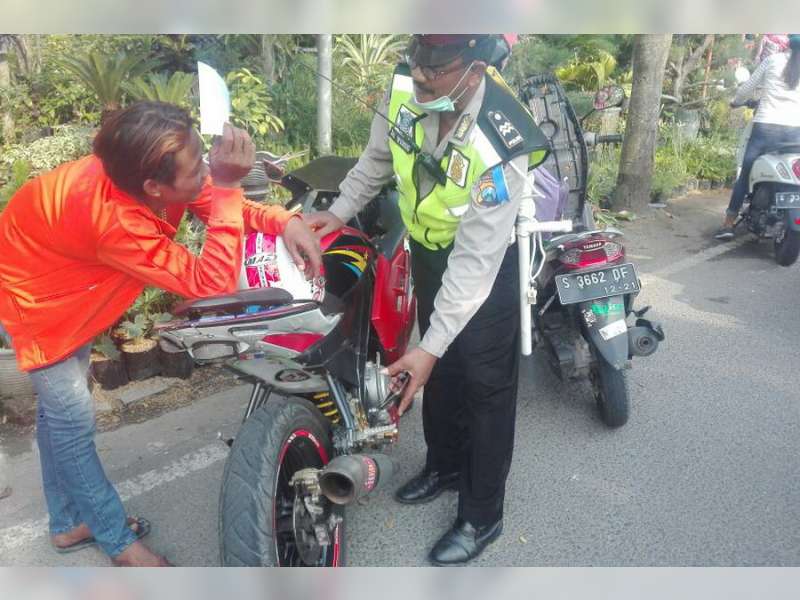 Dua Kali Adakan Razia, Sat Lantas Polres Bojonegoro Tindak 260 Pelanggar