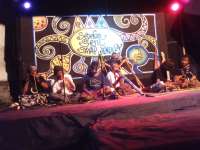 Menyelarasakan Rasa dengan Musik Alternatif