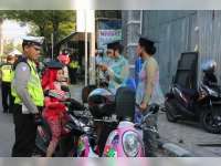 Razia Pertama Operasi Patuh Hari Keduabelas , Sat Lantas Polres Bojonegoro Tindak 143 Pelanggar
