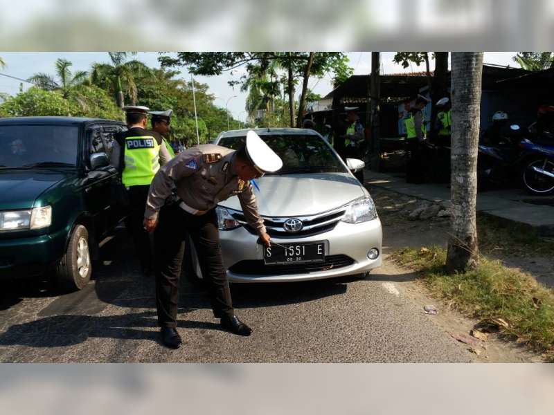 Polisi Banyak Tilang Kendaraan Pakai TNKB Tak Sesuai Spektek