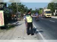 Sepeda Pancal Diseruduk Honda Supra X di Baureno, 2 Orang Luka Berat