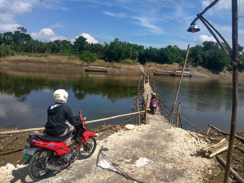 Biaya Pembuatan Jembatan dari Bambu Bisa Mencapai 8 Juta Rupiah