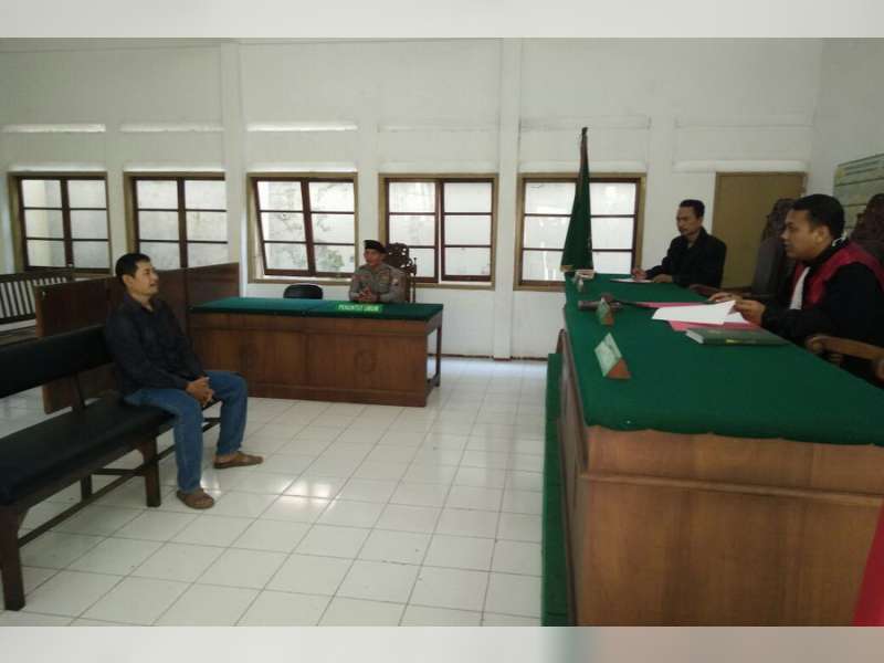 Dua Orang Penjual Miras Warga Dander, Divonis Bersalah di Pengadilan Negeri Bojonegoro