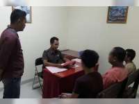 Polres Bojonegoro Limpahkan Berkas Tersangka Perjudian di Dander Pada  JPU Kejari