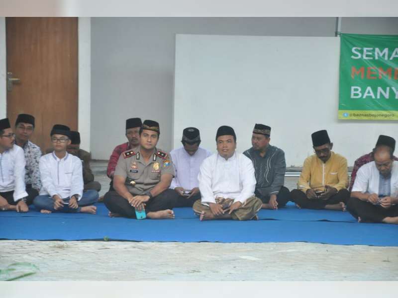 Wakapolres Bojonegoro Hadiri Acara Buka Puasa Bersama 1000 Anak Yatim Piatu
