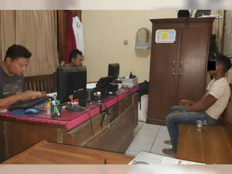 Nekat Curi Kayu Untuk Kebutuhan Lebaran, Seorang Pemuda Ditangkap Sat Reskrim Polres Blora