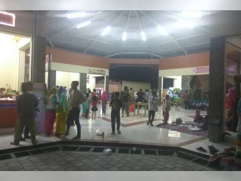 Sempat Molor, Akhirnya Pemkab Bojonegoro Resmikan Sentra Produk Unggulan Taman Rejekwesi