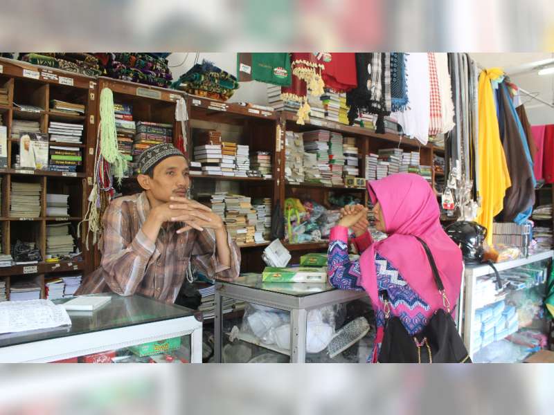 Bulan Ramadan Omset Penjualan Perlengkapan Muslim Menurun