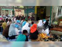 Bimbel Gugusan Bintang Kampung Ilmu Gelar Tausiyah dan Bukber