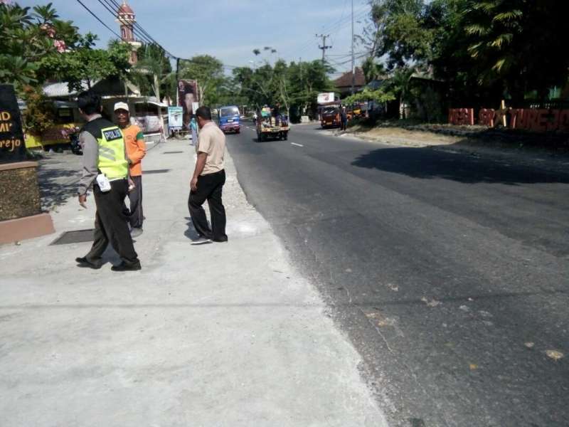 Vario Tubruk Beat di Sumberrejo, Tiga Orang Luka - Luka