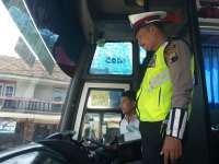 Satlantas Cek Kondisi Bus di Terminal Cepu, Gagak Rimang dan Ngawen