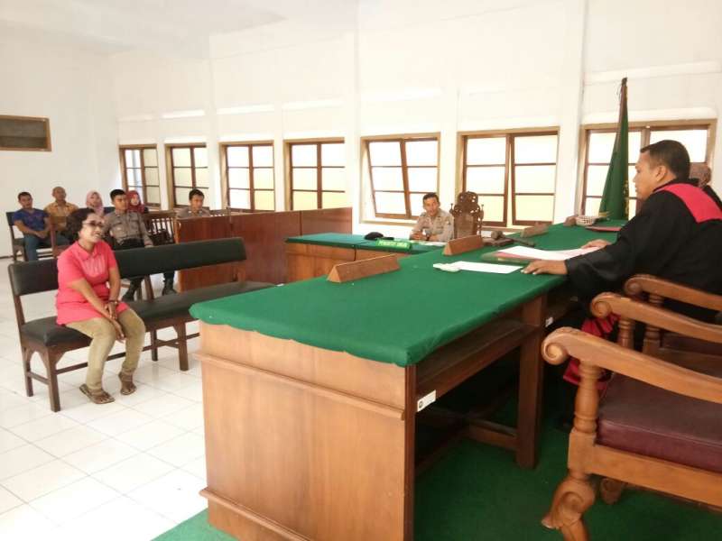 5 Orang Penjual Miras Tanpa Ijin, Jalani Sidang Tipiring di PN Bojonegoro