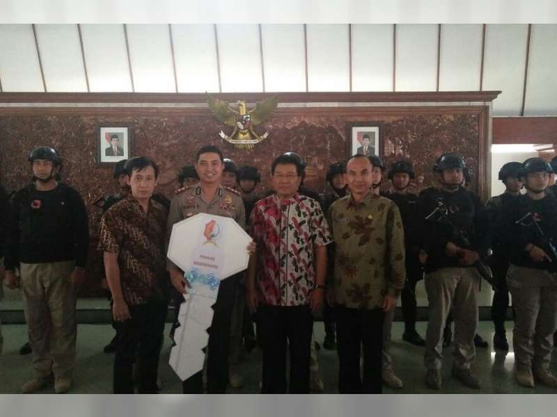 Polres Bojonegoro Terima Bantuan 27 Unit Motor Tril dari Pemkab Bojonegoro
