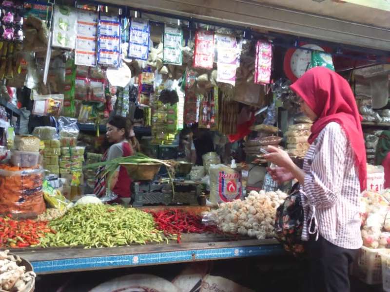Harga Bahan Pokok Stabil Pasca Lebaran